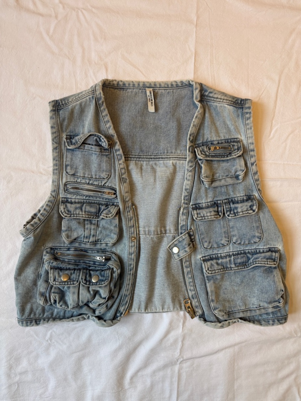 Vintage-Inspired Denim Utility Vest | Multi-Pocket | Street Style
